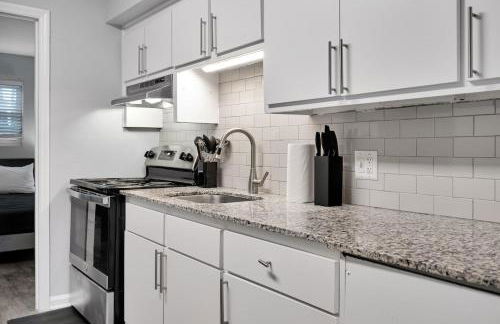 Groovy 1BD near Duke, Downtown, and DPAC - Foto 7