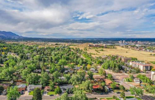 Family Oasis Offices Home Gym Fenced Yard - Foto 63