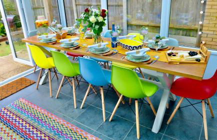 5 Bedroom House - DISC0UNTS - Parking, Contractors, Group, Family - Foto 3