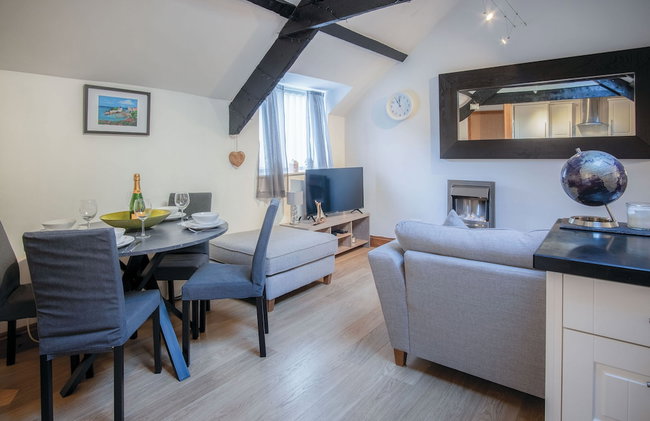 Cosy At The Mews - 2 Bedroom Apartment - Tenby - Foto 55