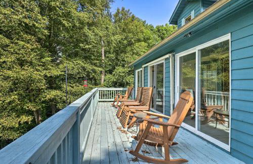 Family Retreat Cabin with Summit, Lake Views, Deck! - Foto 20