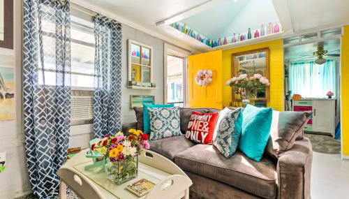 Oceanfront White Stone Cottage w/ Private Beach! - Photo 3
