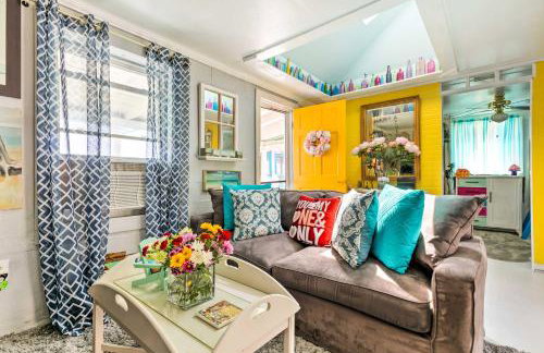 Oceanfront White Stone Cottage w/ Private Beach! - Photo 3