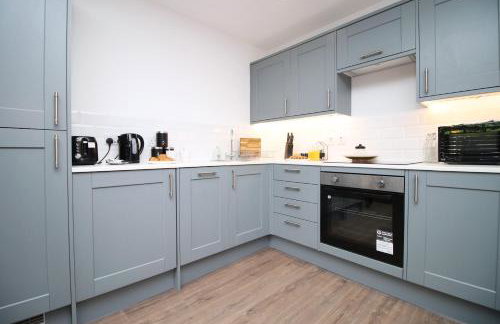 Casa di pietra - Cardiff City centre apartment with patio, Free private parking - Foto 28