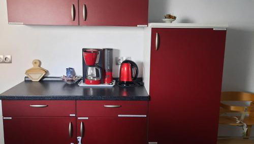 Farbenfrohe Dachgeschoßwohnung - Foto 2