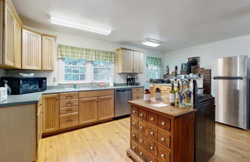 1 Bed 1 Bath Vacation home in Sylva - Foto 9