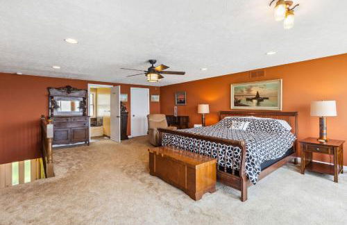 Sunset Haven - Lakeside Retreat in GOTL - Foto 17