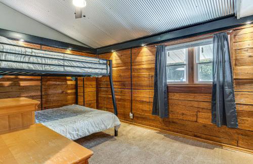 Lake Escape with Hot Tub and Docks in Hope! - Foto 14