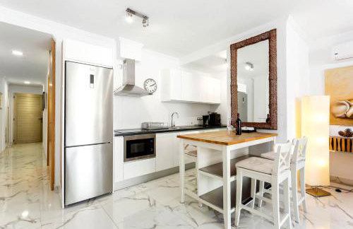 Puerto de Mogan - Luxe Apartment with roof terrace and sea view - Photo 4