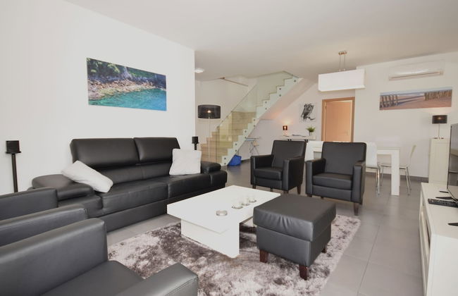 Family Villa With Terrace and Pool - Foto 11