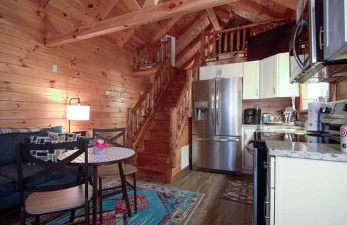 Charming Lakeview Cabin Near Geneva-On-The-Lake! - Foto 19