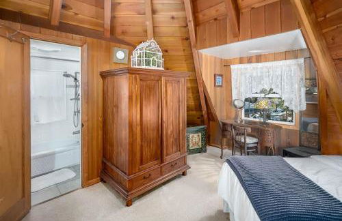 The Gingerbread Cottage - Photo 17