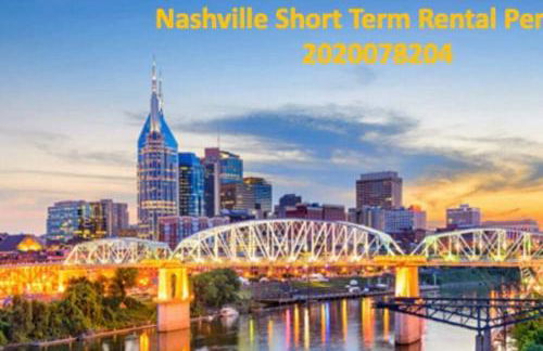 Stylish downtown condo w/ pool & parking - Foto 27