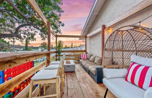 Majestic Lux Home with Heated Pool and Spa! - Foto 11