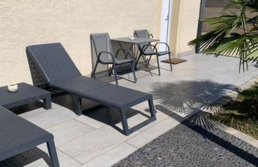 Studio indépendant avec piscine et jardin - Foto 3