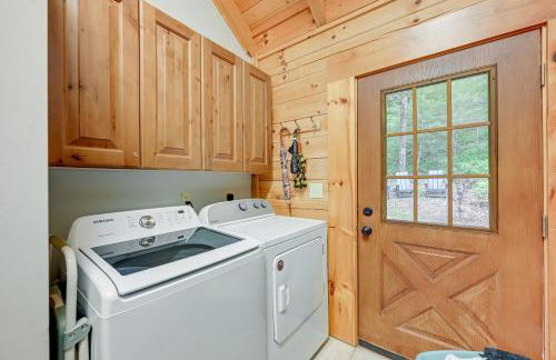 Scenic Blue Ridge Cabin Rental with Resort Amenities - Foto 21
