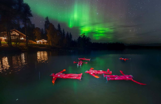 Northern Lights Ice Floating Experience - Photo 4