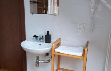 Noclegi Pod Modrzewiem - Foto 15