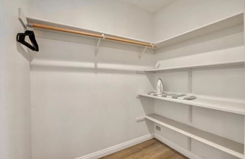 @ Marbella Lane - Stylish Cozy4br in Siliconvalley - Photo 76