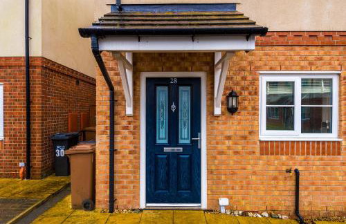 Relaxing 3 Bedroom Chester Home with garden - Photo 55