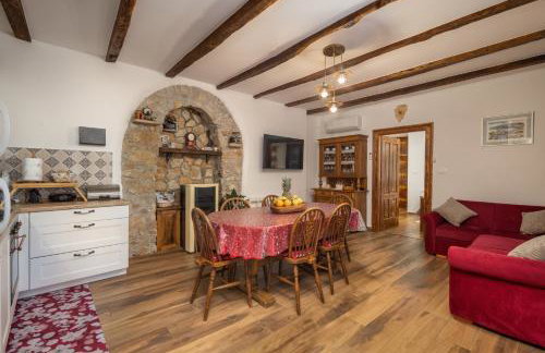 Villa Simici quiet peaceful place with pool perfect to enjoy the nature - Foto 10