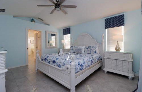 Ultimate Family Escape Near Disney - Sparkling Pool, Hot Tub & Epic Private Movie Room - Foto 44