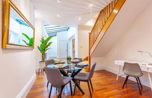 Luxury Spacious Flat For 4 Guests & Free Parking - Photo 17