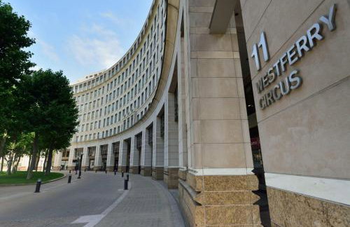 Spacious 2-Bedroom Apartment near Canary Wharf - London Ideal for Business, Leisure & Long Stays - Foto 36