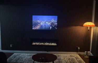 Timeless Spacious 1bedroom Duplex apartment with balcony in Shoreditch - Photo 13