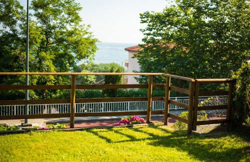 Casa de Las Flores - Apartamento con jardín privado frente a la Playa de Comillas - Foto 21