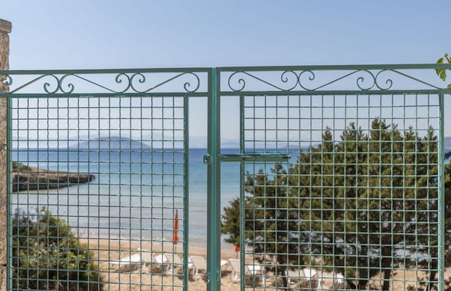 Electra Beachfront Villa - Photo 79