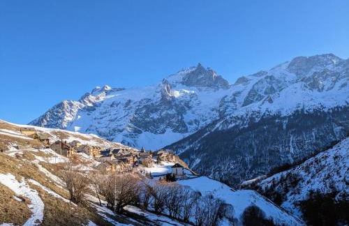 Chazelet - Avec terrasse et jardin - Photo 49