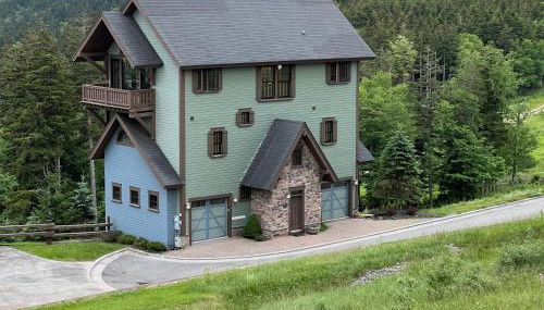 Slope side 8 BR at Sanctuary Majestic Mountain Top Estate 4800 square feet of quality sleeps 16 - Foto 2