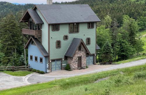 Slope side 8 BR at Sanctuary Majestic Mountain Top Estate 4800 square feet of quality sleeps 16 - Foto 2