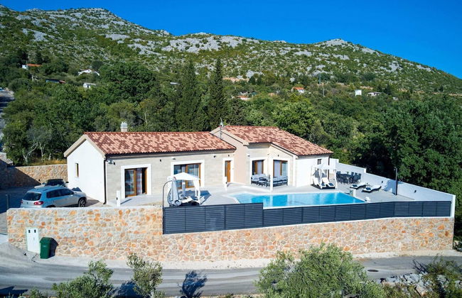 Villa in Starigrad With Heated Pool - Foto 21