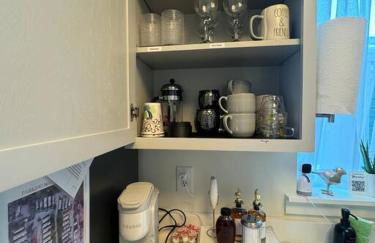 Cute and Cozy Comfy Birds Junior Cottage - 1 mile to Dwntn Ocean Springs, near Beach with Golf Cart - Foto 27