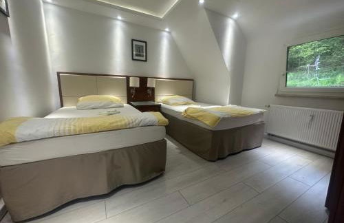 Monteur- und Urlaubsunterkünfte - Foto 13