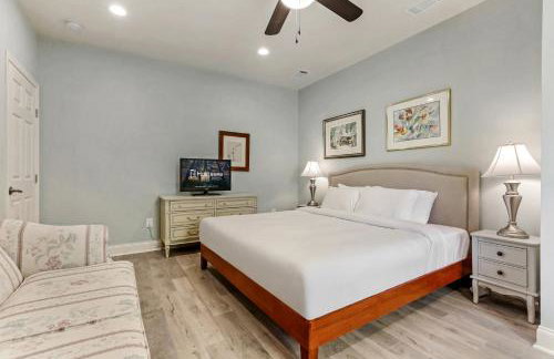 Renovated Historic 4BR House Near Magazine St & Uptown - Photo 11