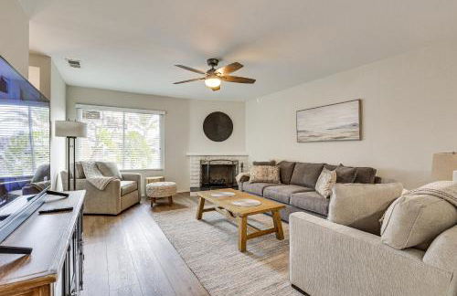 Sunny Oceanside Home with Patio, 5 Mi to Downtown! - Photo 4