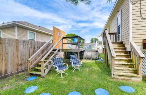 half Mi to Galveston Beach Home with Private Pool - Foto 3