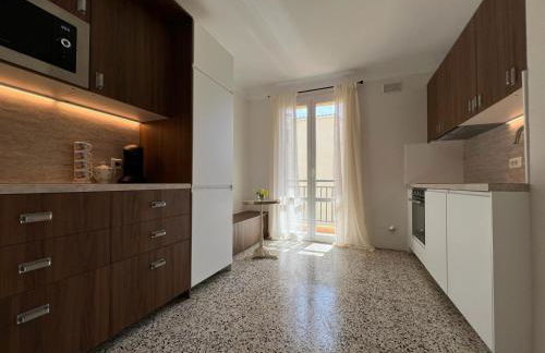 Résidence Libertà - T4 spacieux, calme, lumineux, centre ville, loggia et balcon - Foto 8