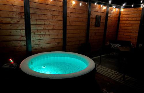 Sleeps 5-6 Near RRG-Hot Tub-Nice Sunrise-Quiet - Foto 6