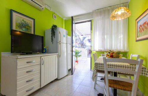 Villa Vacanze Paradiso - Oasi di Tranquillità con Piscina e Giardino a 10 min dal mare - Foto 12