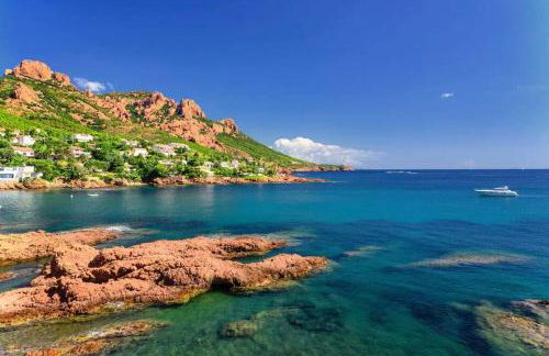 Dans un cadre d'exception, Vue mer panoramique à Agay Côte d'Azur, Village Vacances Cap Esterel, 2 chambres, avec jardin, golf, climatisation, Wifi, 5 piscines - Foto 36