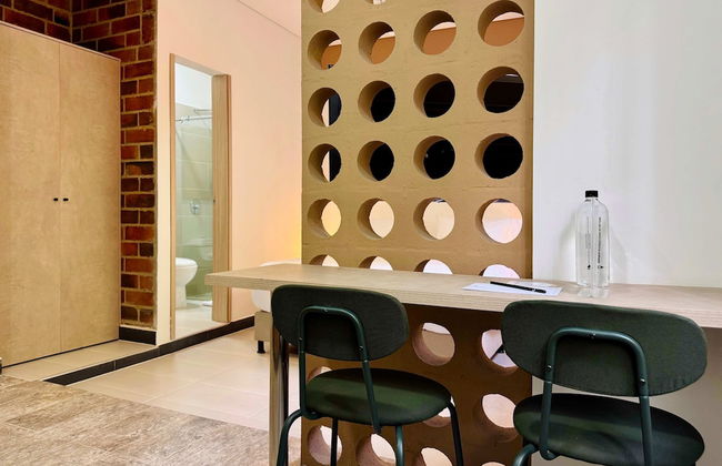 w Majestic Loft w Modern Deco in Cali - Photo 5