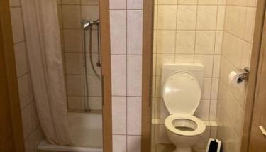 Einfaches grosse geräumiges Wohnung für Monteuren - Foto 4