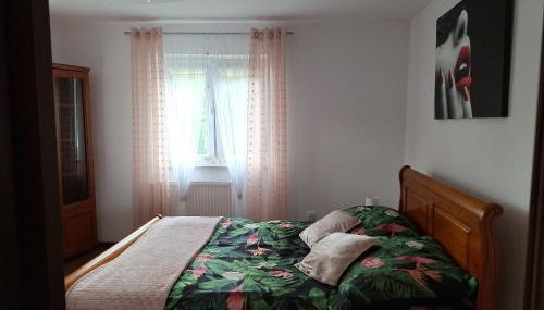 Biały domek nad stawem - Foto 2