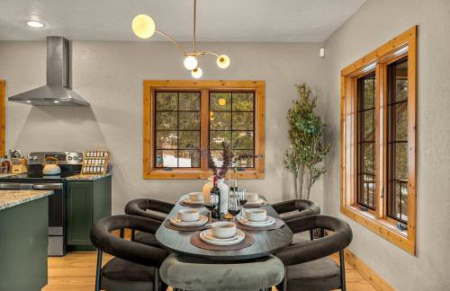 Royal Elk Lodge Hot Tub Sauna Theatre Speakeasy - Foto 51