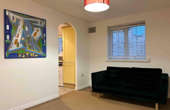 East London Apartment Near Station & Free Parking - Photo 17