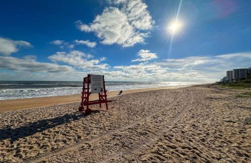 Fabulous ocean and beach views with top complex amenities - Foto 34